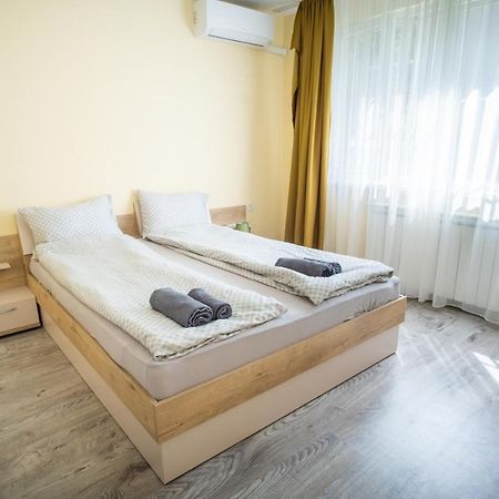 Apartment Yana روس المظهر الخارجي الصورة