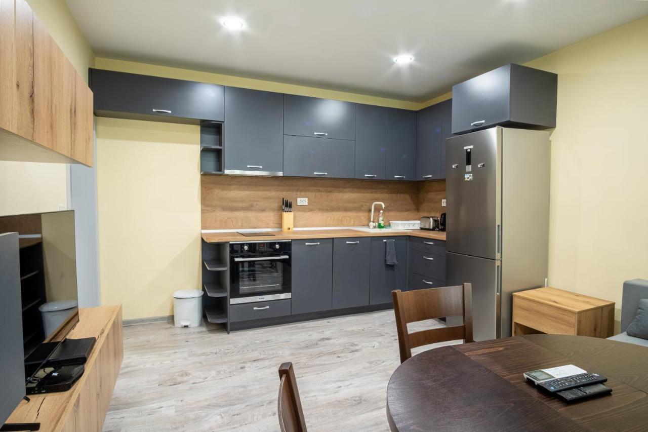 Apartment Yana روس المظهر الخارجي الصورة